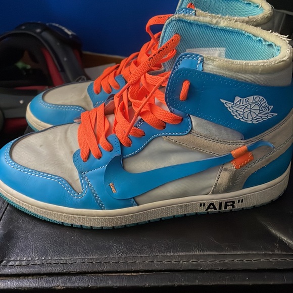 Nike Off-Whites High Top - Picture 3 of 4
